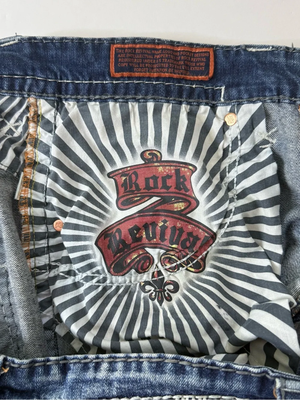 Rock revival Benson jeans,‎ 36 X 29 relaxed straight boho distressed y2k flap